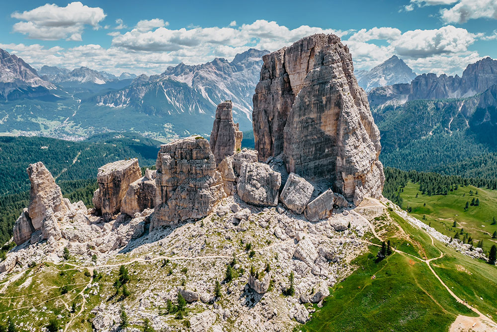 cinque torri dolomites
