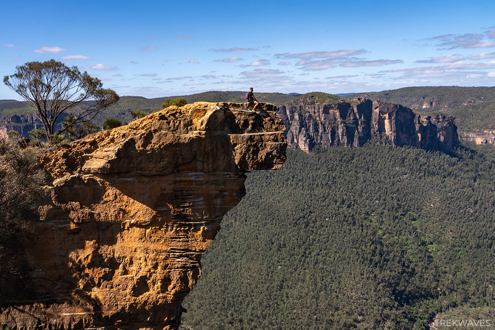 hanging rock blue mountains