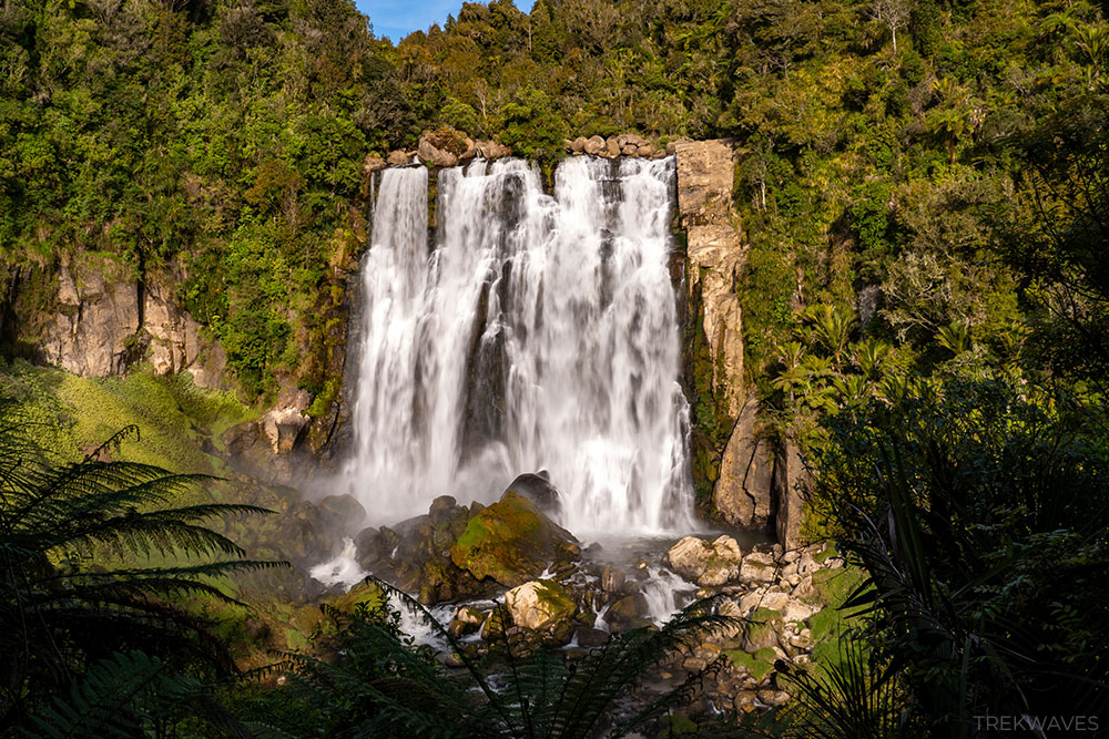 marokopa falls new zealand