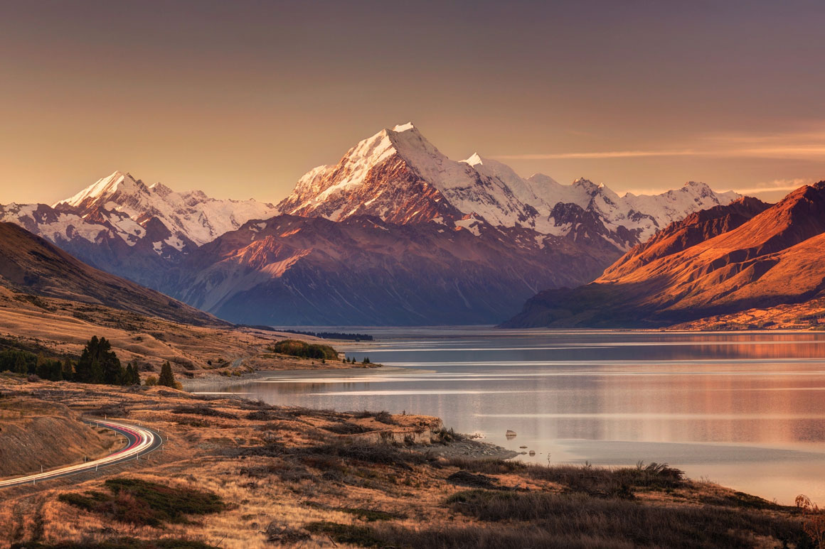 New Zealand Travel & Hiking Guides