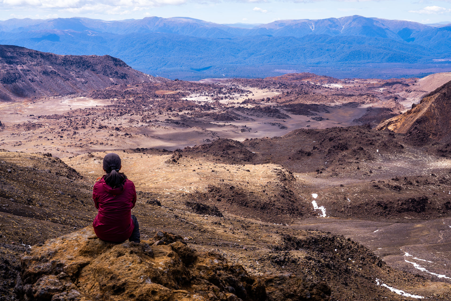 7 best day hikes in tongariro national park new zealand