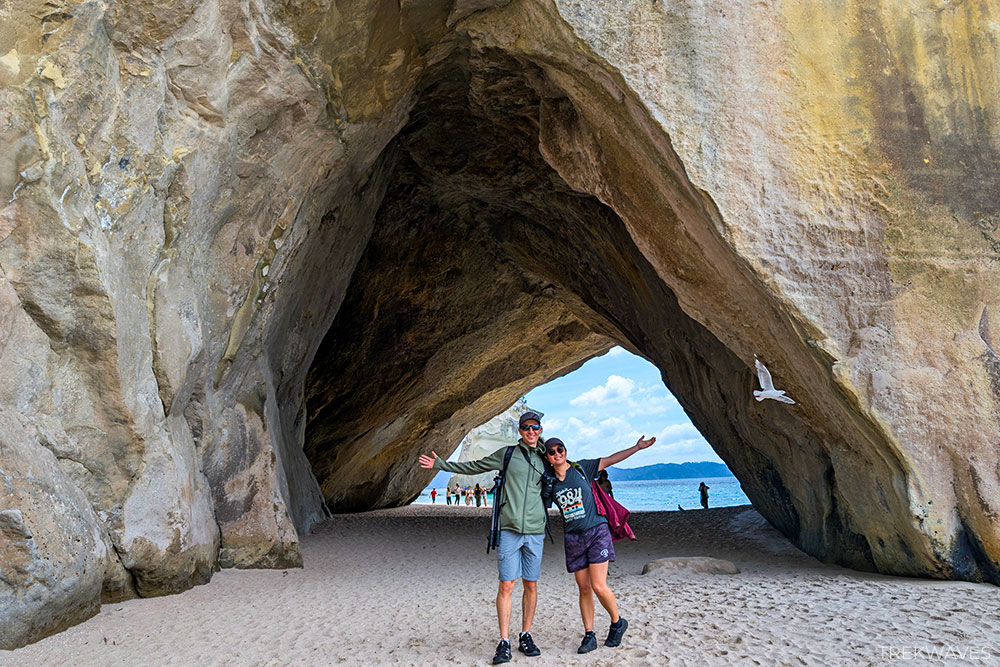 cathedral cove arch hahei coromandel new zealand