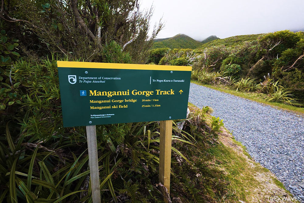 manganui gorge track trailhead mt taranaki stratford plateau