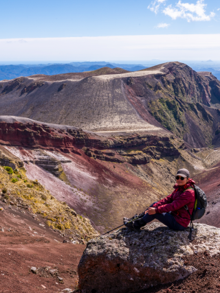 mt tarawea volcano guided hike rotorua new zealand
