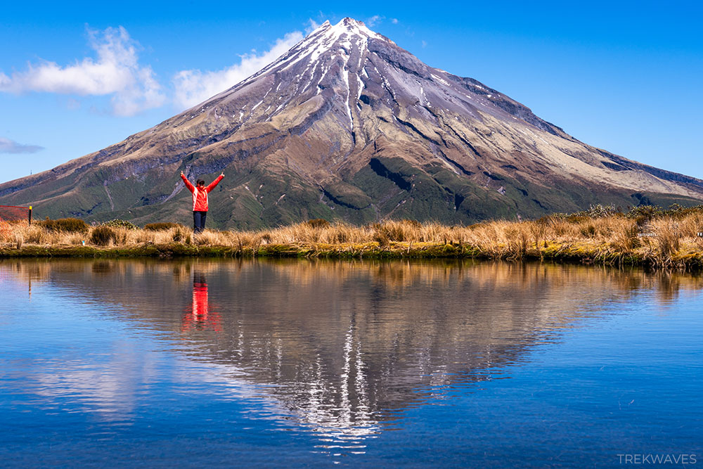 pouakai tarns mt taranaki reflection egmont national park