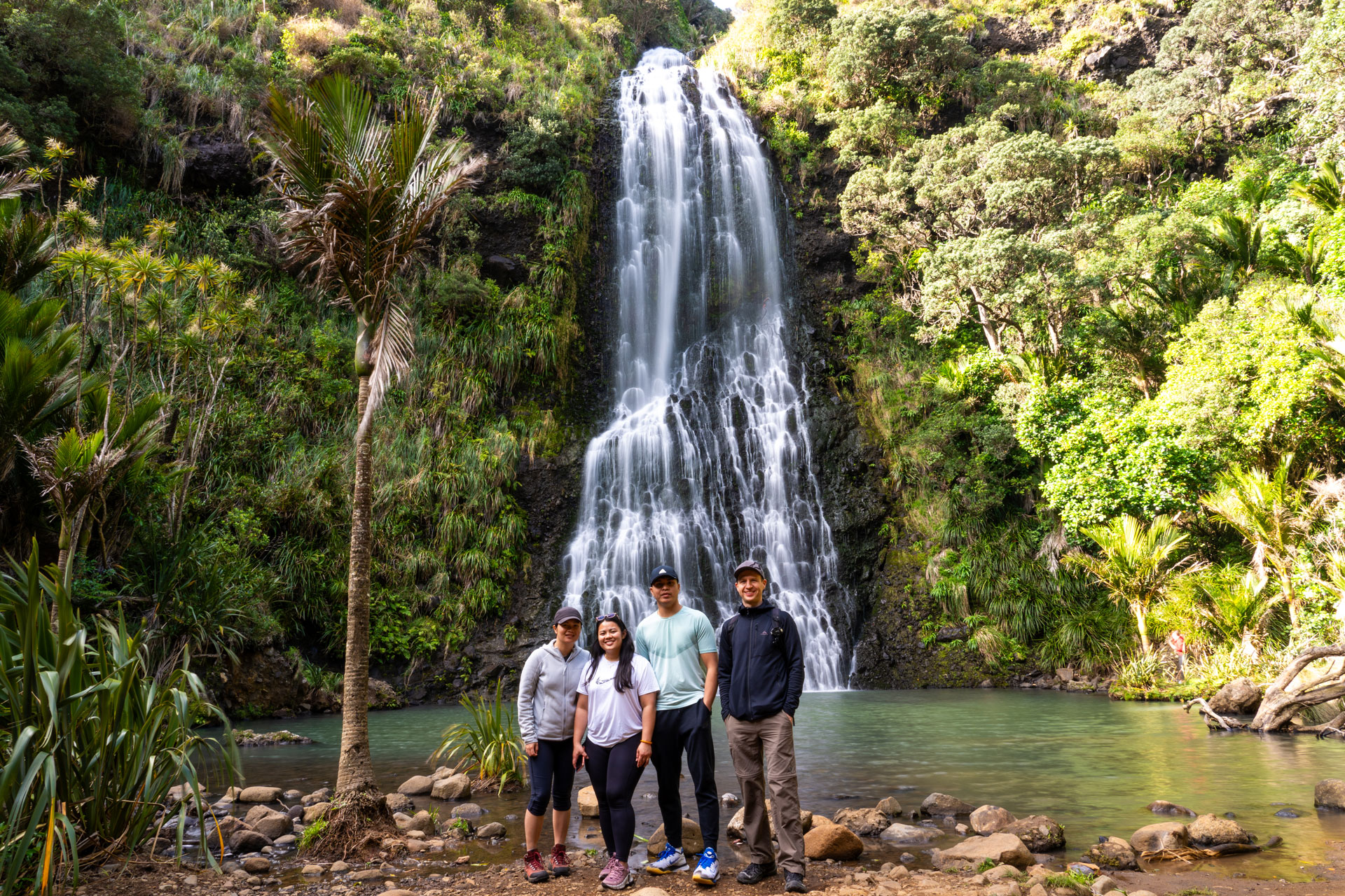 Auckland Best Day Trip - Piha Beach Kitekite Karekare Falls and Muriwai Gannet Colony