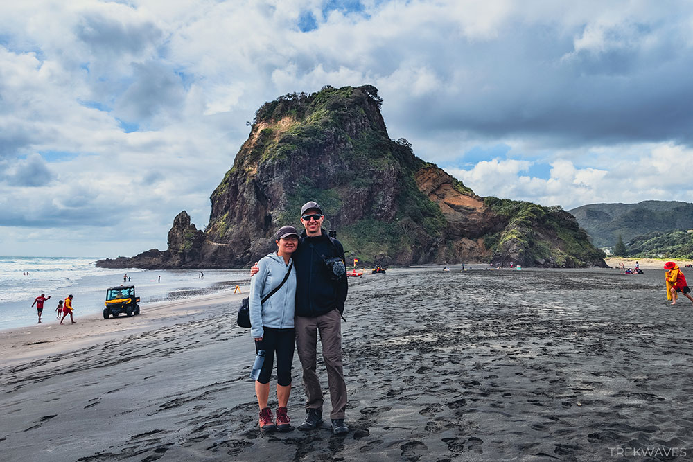 lions rock piha beach new zealand
